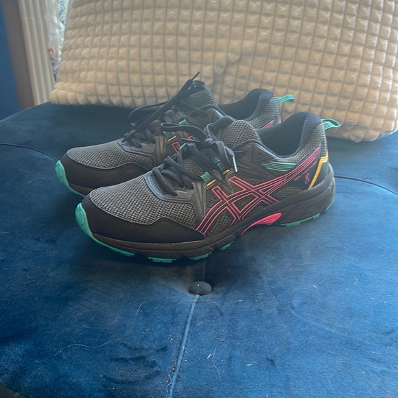 Asics Shoes - Woman’s ASICS black athletic shoes size 10